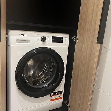 Amsterdam - Nowy Apartament W Centrum Z Prywatnym Zadaszonym Parkingiem Nowy Targ Buitenkant foto